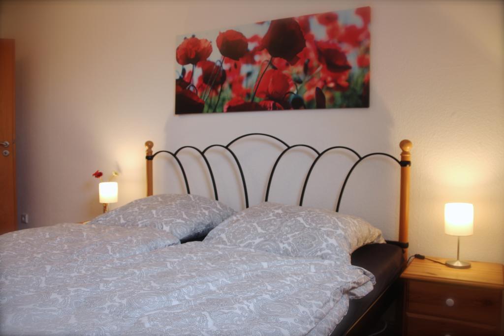 Ferienwohnung Kirchturmblick Euren Трір Екстер'єр фото