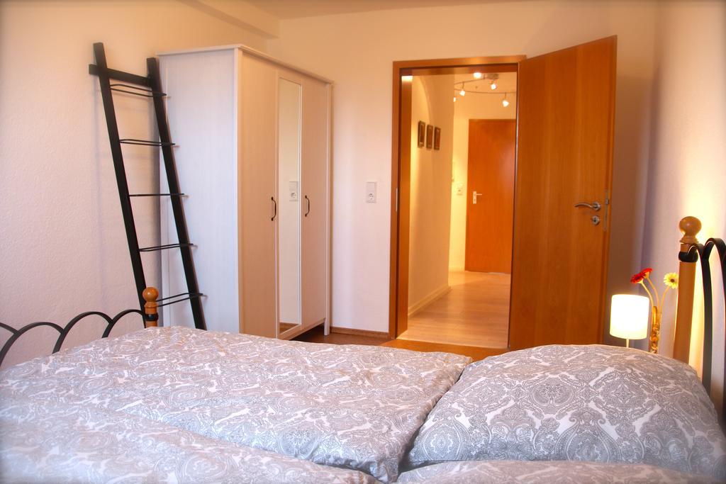 Ferienwohnung Kirchturmblick Euren Трір Екстер'єр фото